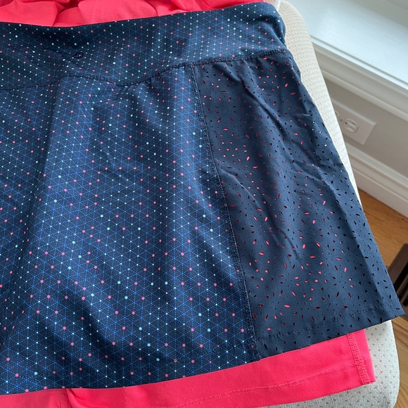 3/$20 Joe Fresh Workout Set - Picture 4 of 7